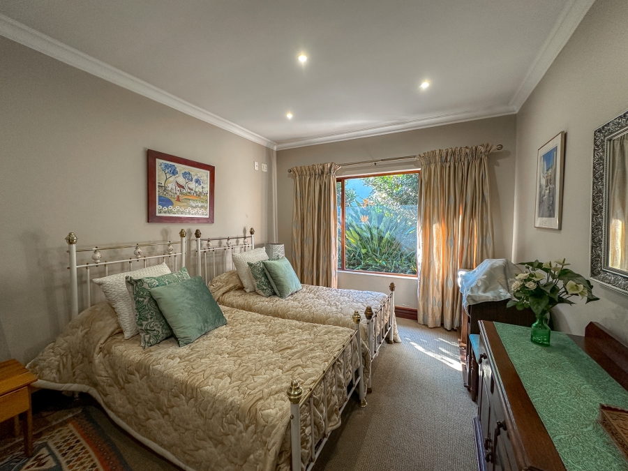 4 Bedroom Property for Sale in Midfield Estate Gauteng