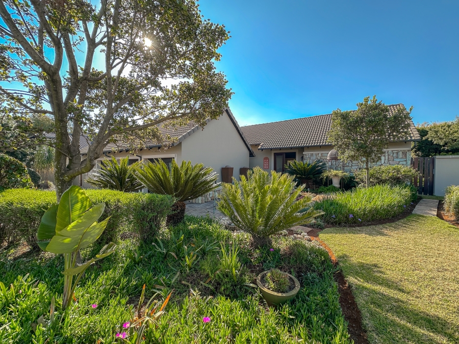 4 Bedroom Property for Sale in Midfield Estate Gauteng