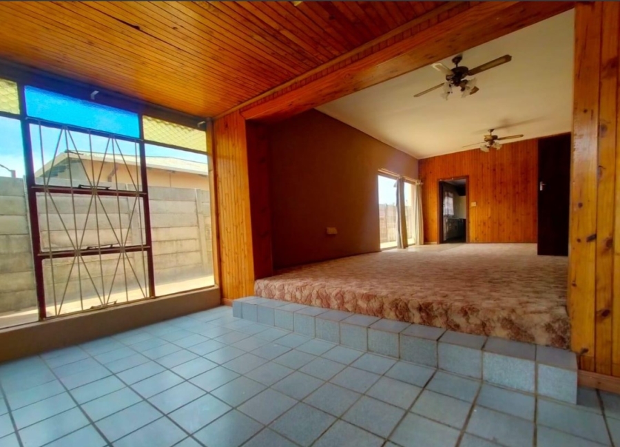 4 Bedroom Property for Sale in Randgate Gauteng
