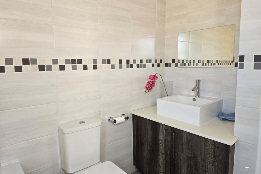 To Let 3 Bedroom Property for Rent in Pomona Gauteng