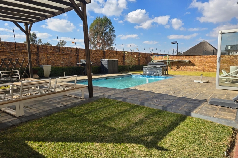 To Let 3 Bedroom Property for Rent in Pomona Gauteng