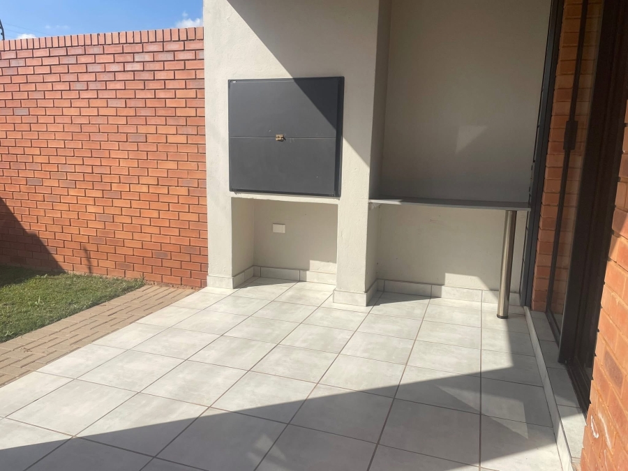 2 Bedroom Property for Sale in Montana Gauteng