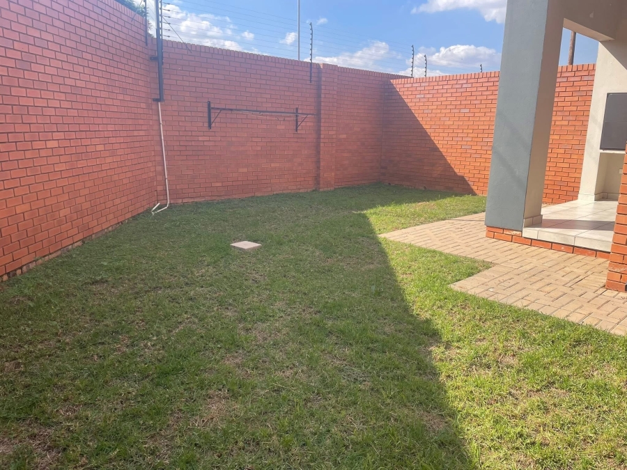 2 Bedroom Property for Sale in Montana Gauteng