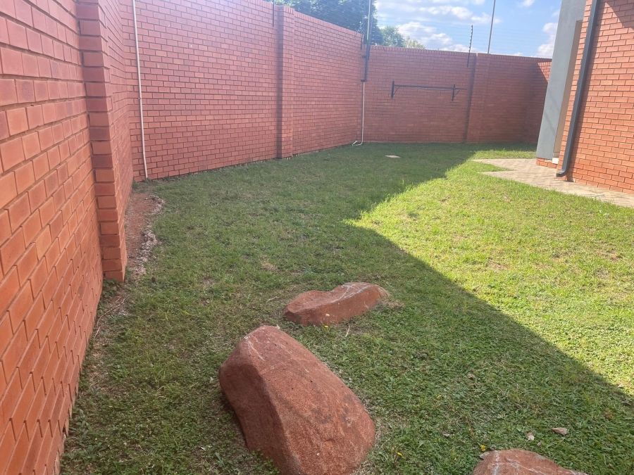 2 Bedroom Property for Sale in Montana Gauteng