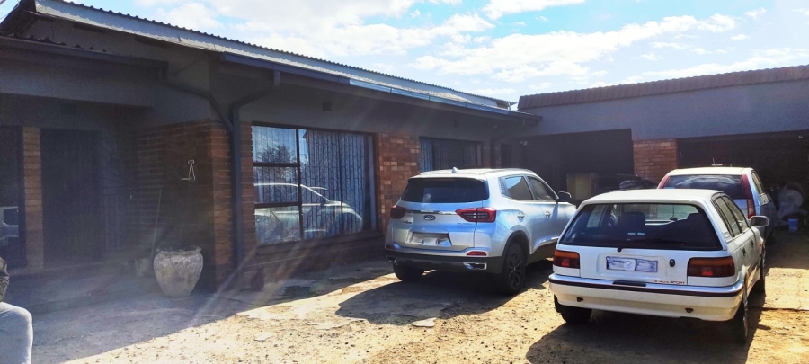 4 Bedroom Property for Sale in Krugersdorp West Gauteng
