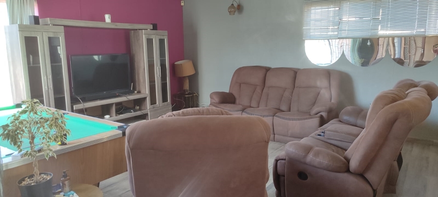 4 Bedroom Property for Sale in Krugersdorp West Gauteng