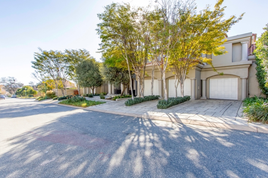 6 Bedroom Property for Sale in Dainfern Golf Estate Gauteng