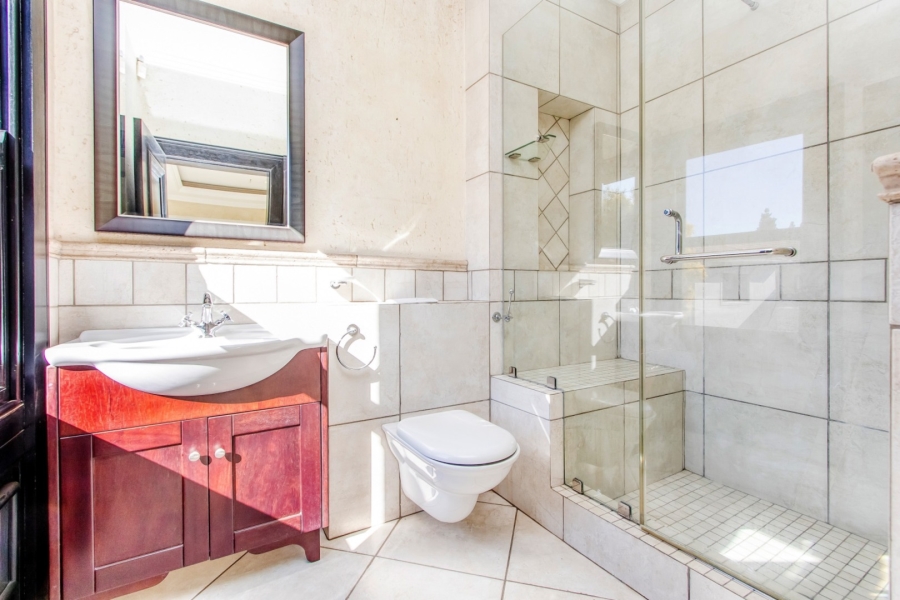 6 Bedroom Property for Sale in Dainfern Golf Estate Gauteng