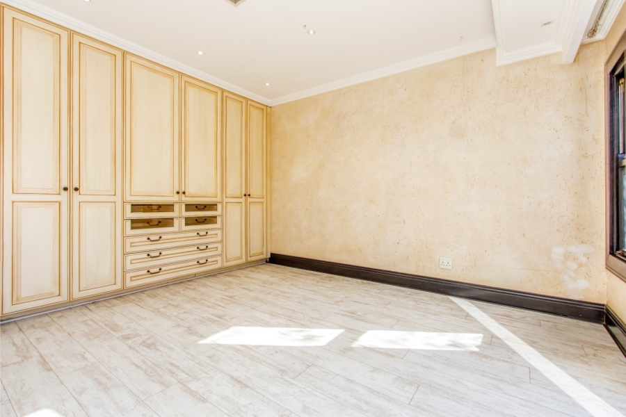 6 Bedroom Property for Sale in Dainfern Golf Estate Gauteng
