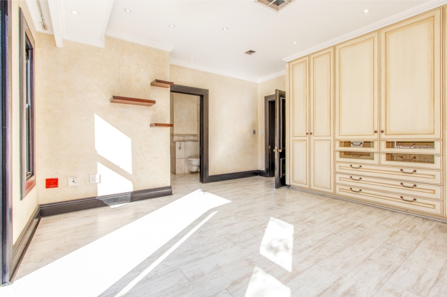 6 Bedroom Property for Sale in Dainfern Golf Estate Gauteng