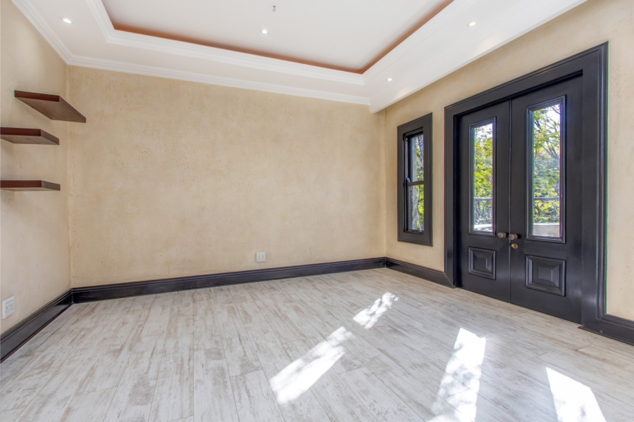 6 Bedroom Property for Sale in Dainfern Golf Estate Gauteng