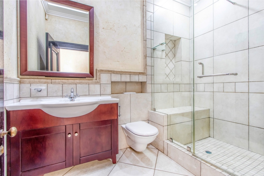 6 Bedroom Property for Sale in Dainfern Golf Estate Gauteng