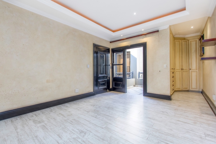 6 Bedroom Property for Sale in Dainfern Golf Estate Gauteng