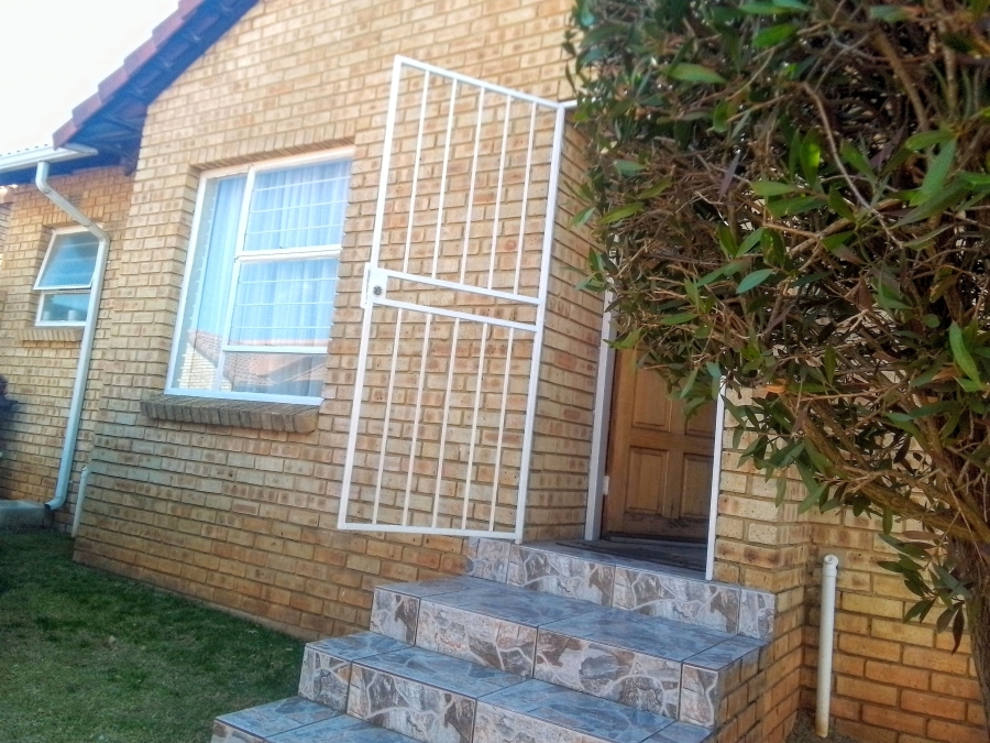 3 Bedroom Property for Sale in Witpoortjie Gauteng