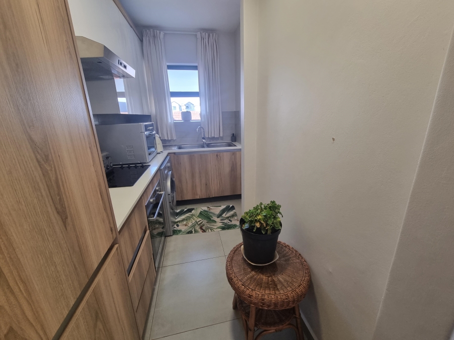 To Let 2 Bedroom Property for Rent in Silver Lakes Gauteng