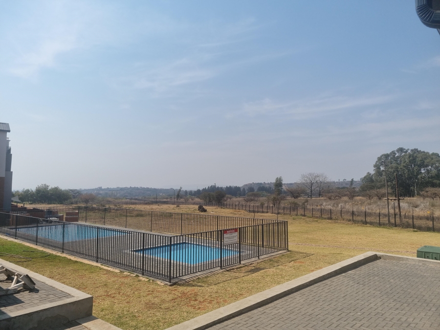 To Let 2 Bedroom Property for Rent in Silver Lakes Gauteng