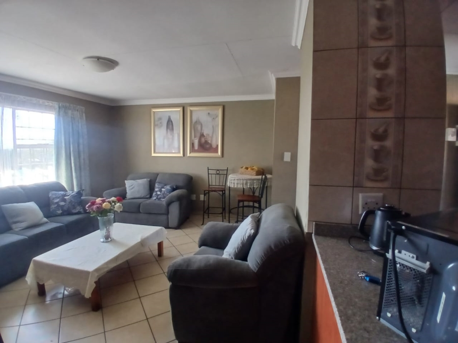 2 Bedroom Property for Sale in Aston Manor Gauteng