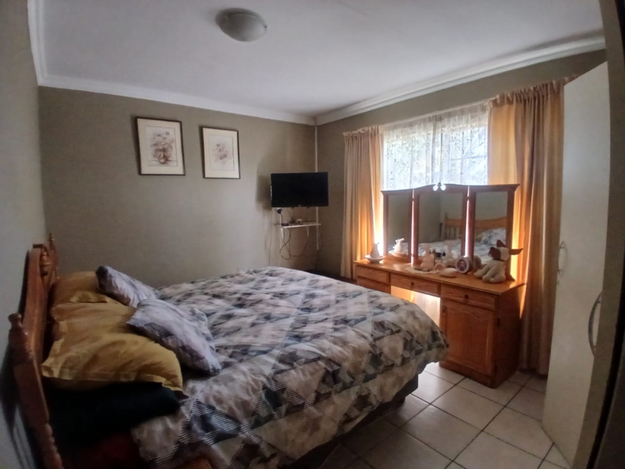 2 Bedroom Property for Sale in Aston Manor Gauteng