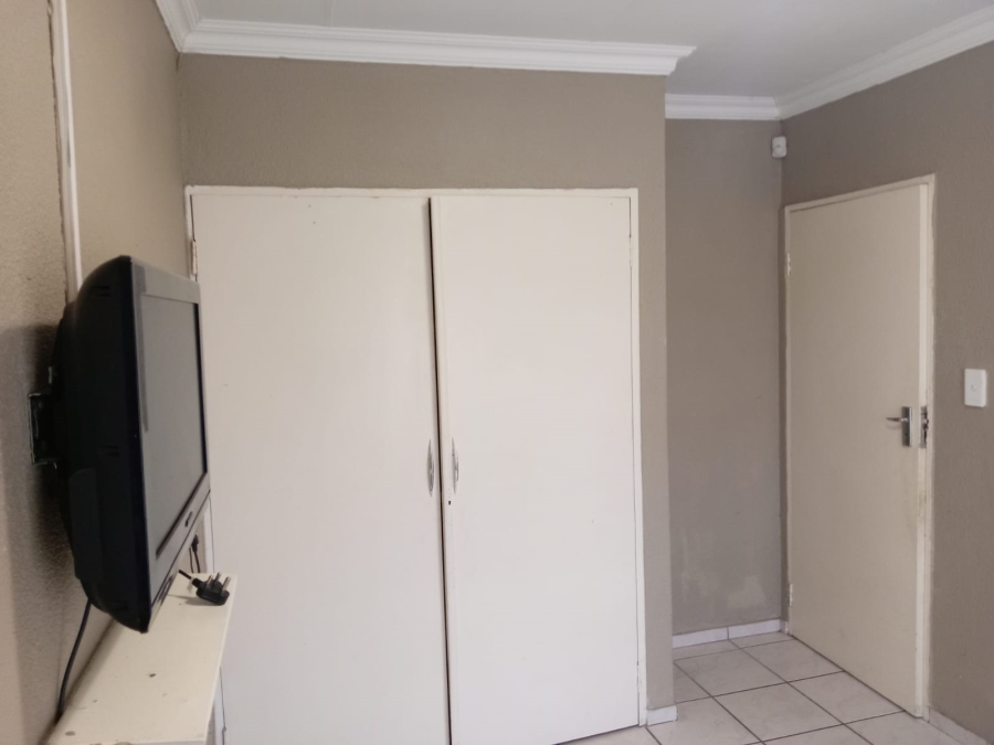 2 Bedroom Property for Sale in Aston Manor Gauteng