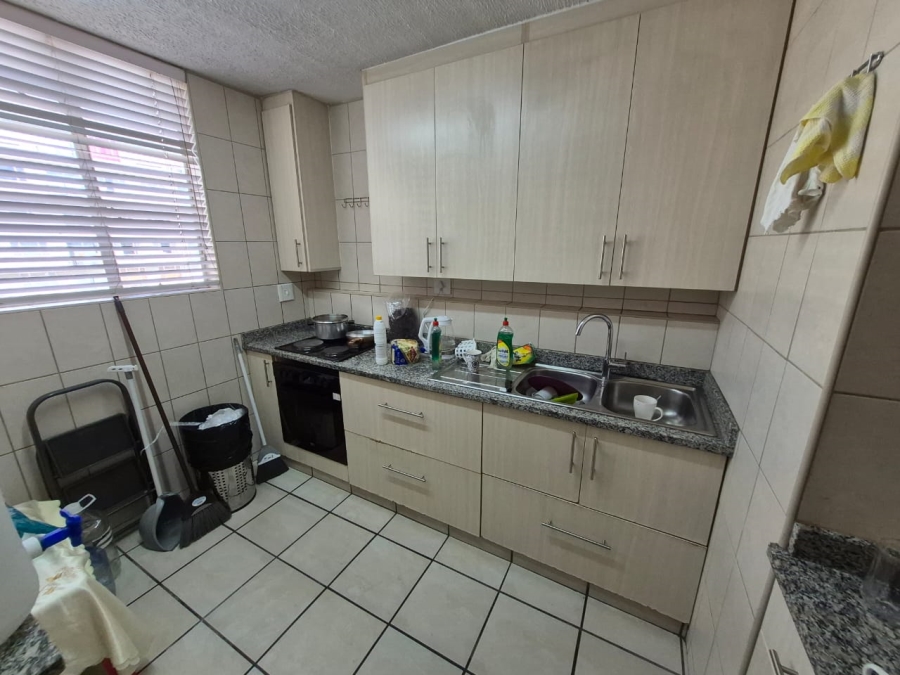 To Let 3 Bedroom Property for Rent in Queenswood Gauteng