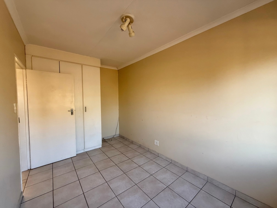 To Let 2 Bedroom Property for Rent in Amberfield Gauteng