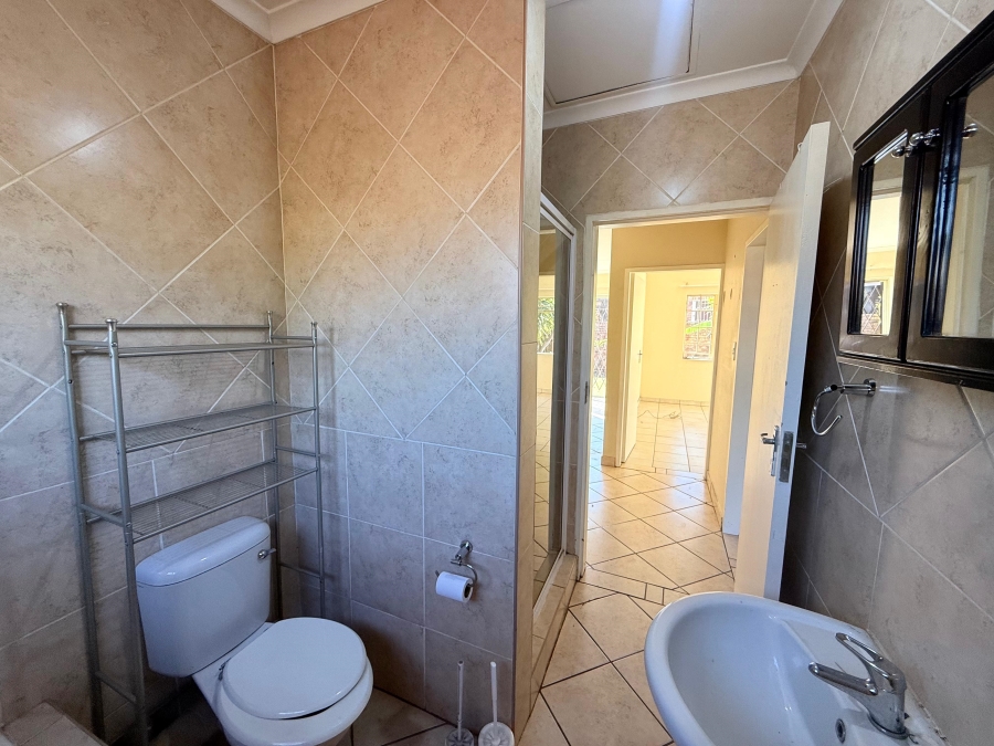 To Let 2 Bedroom Property for Rent in Amberfield Gauteng