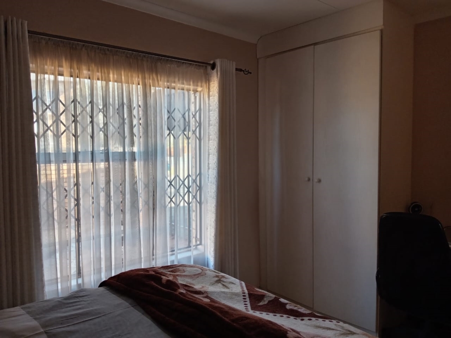 To Let 3 Bedroom Property for Rent in Honeydew Gauteng
