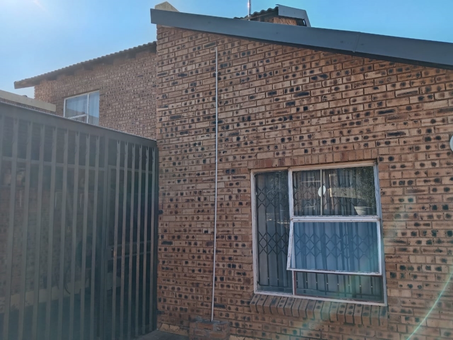 To Let 3 Bedroom Property for Rent in Honeydew Gauteng
