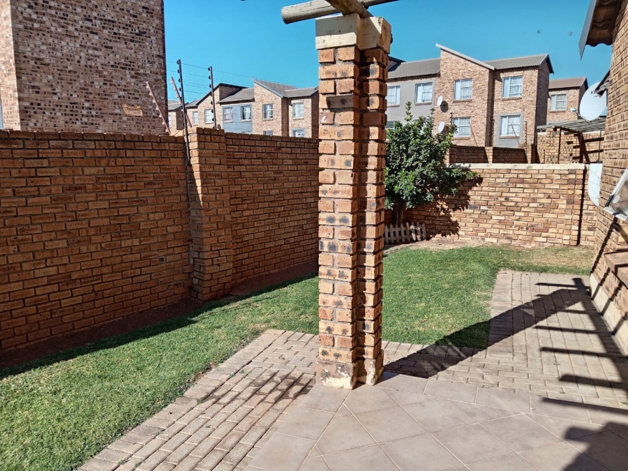 To Let 3 Bedroom Property for Rent in Honeydew Gauteng
