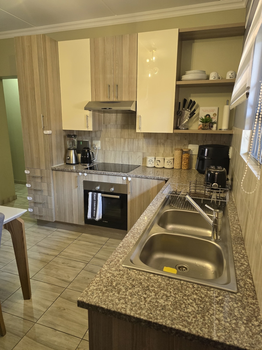 2 Bedroom Property for Sale in Noordwyk Gauteng