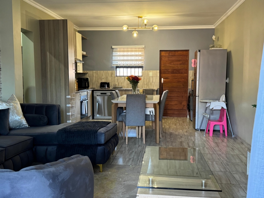 2 Bedroom Property for Sale in Noordwyk Gauteng