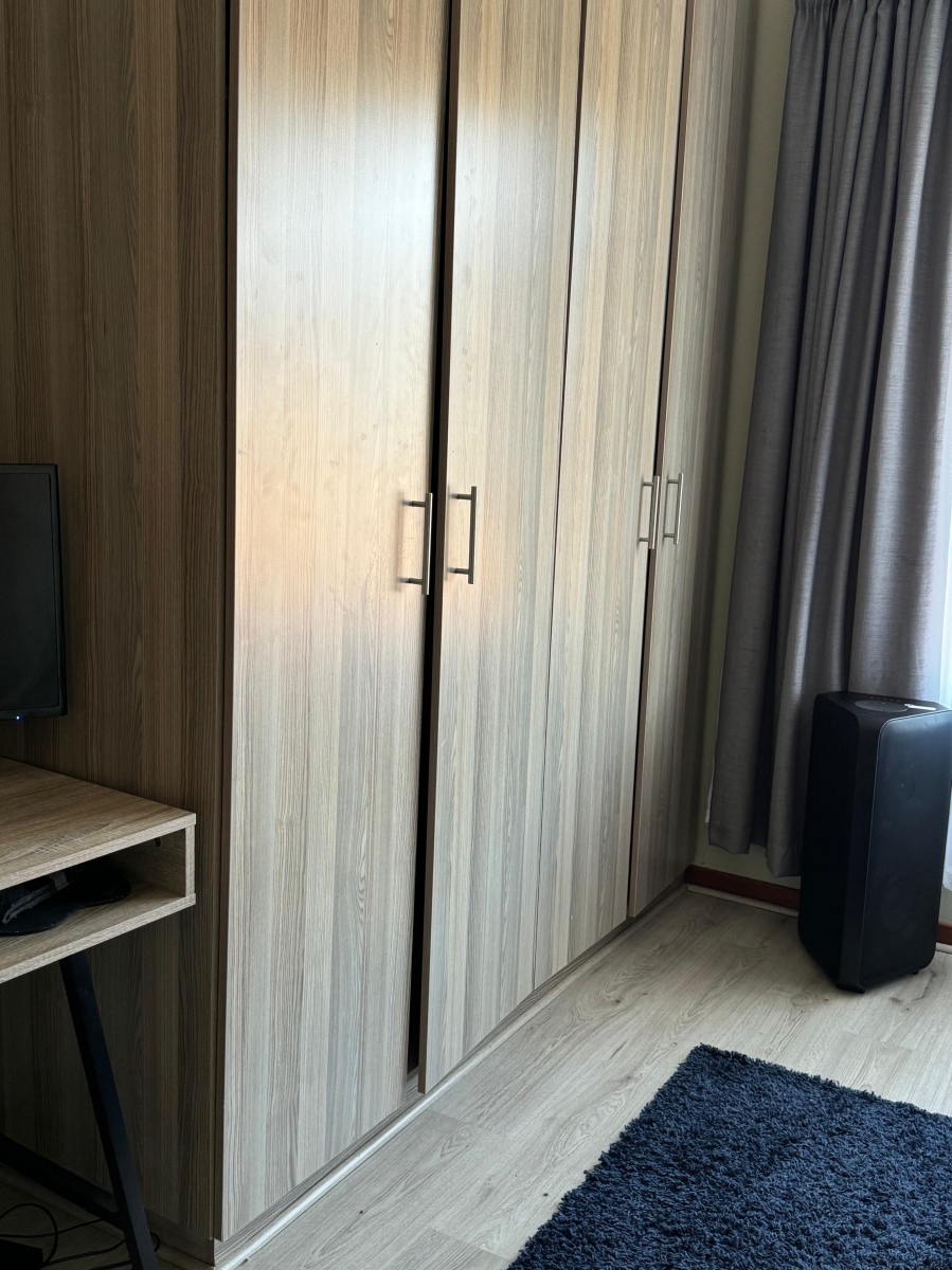 2 Bedroom Property for Sale in Noordwyk Gauteng