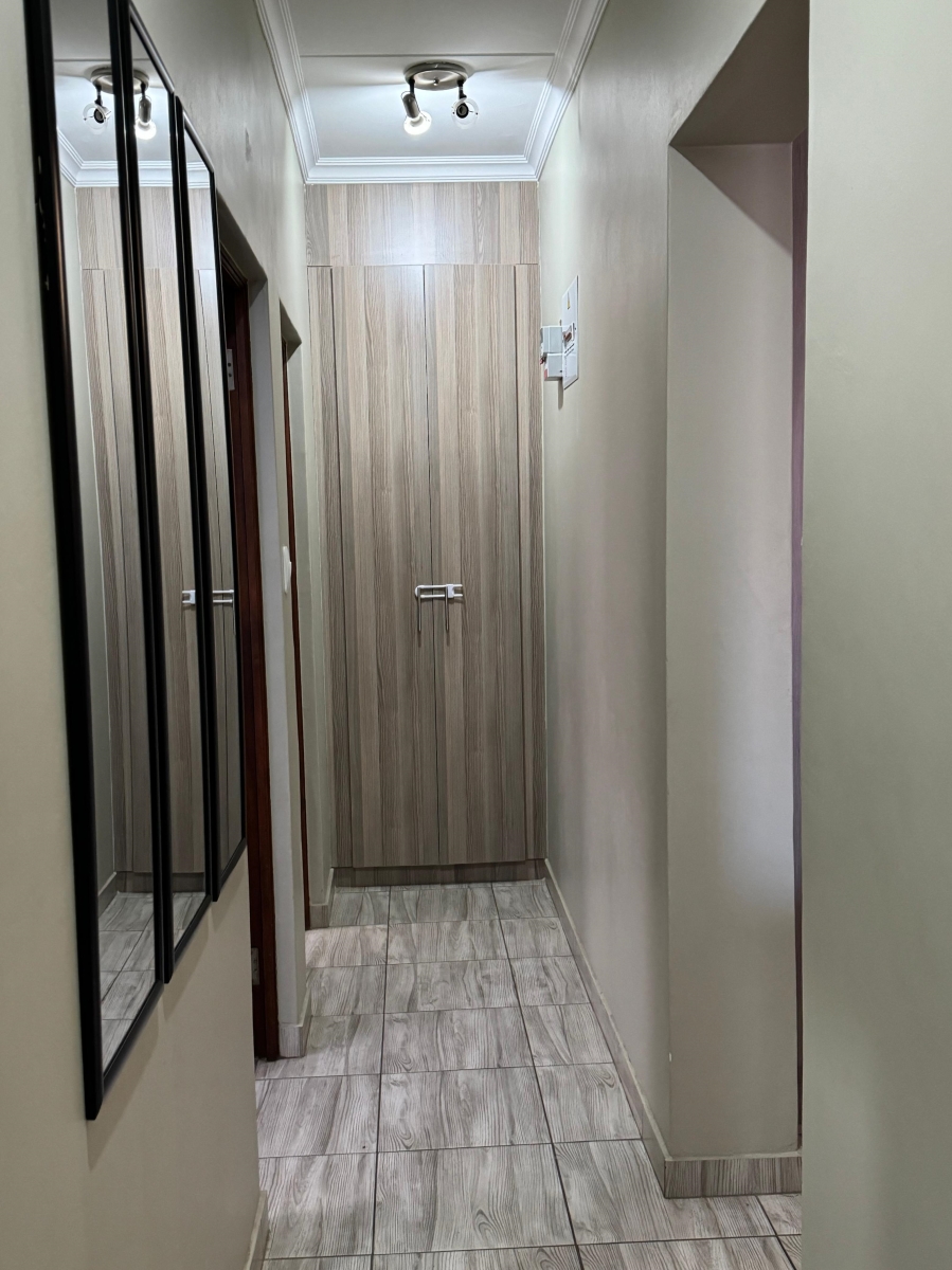2 Bedroom Property for Sale in Noordwyk Gauteng