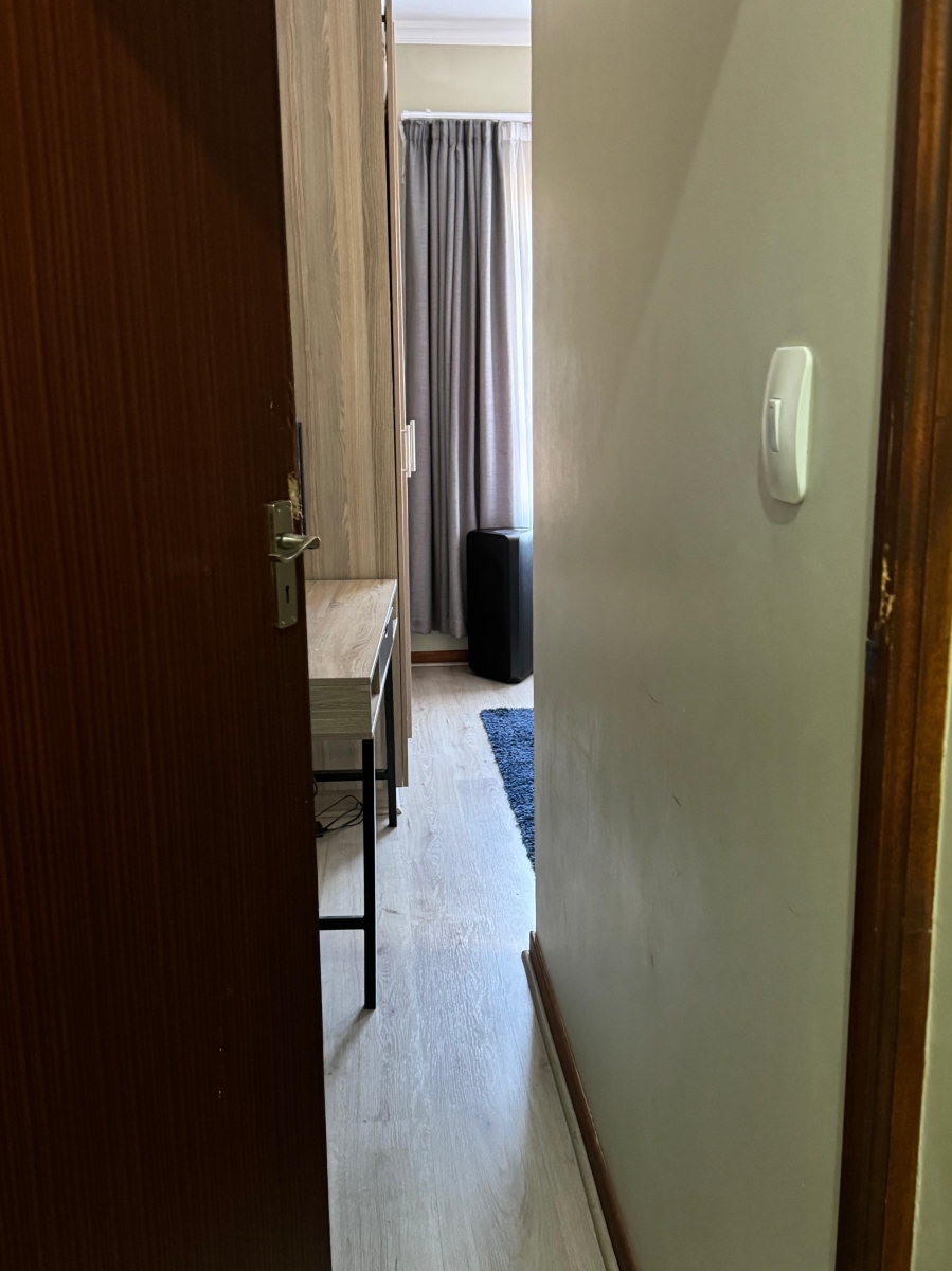 2 Bedroom Property for Sale in Noordwyk Gauteng