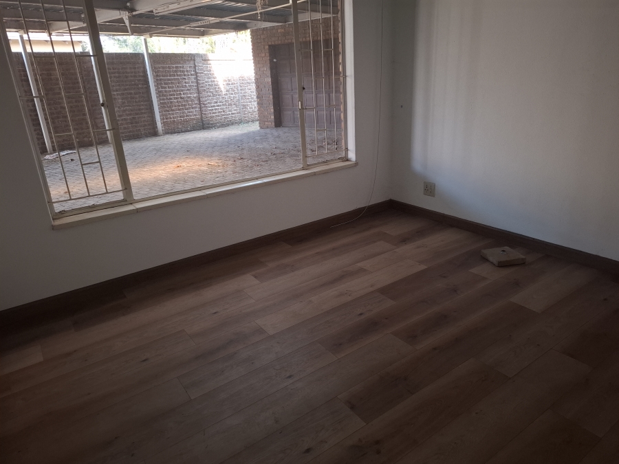 4 Bedroom Property for Sale in Pomona Gauteng