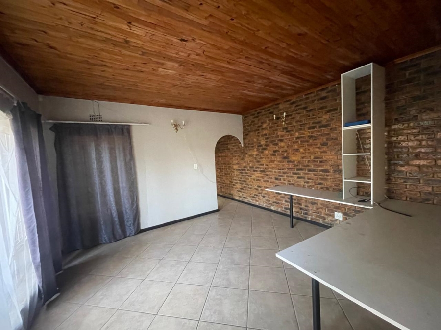 4 Bedroom Property for Sale in Pomona Gauteng