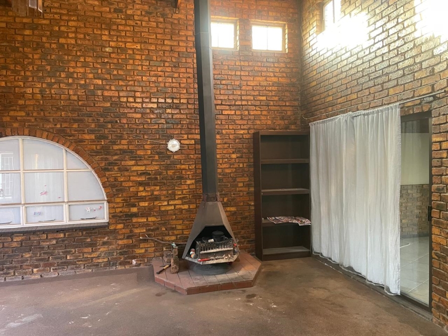 4 Bedroom Property for Sale in Pomona Gauteng