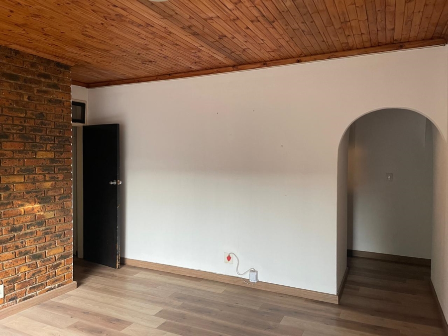 4 Bedroom Property for Sale in Pomona Gauteng
