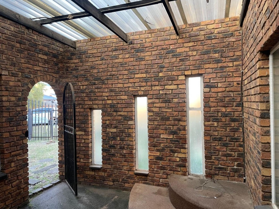 4 Bedroom Property for Sale in Pomona Gauteng