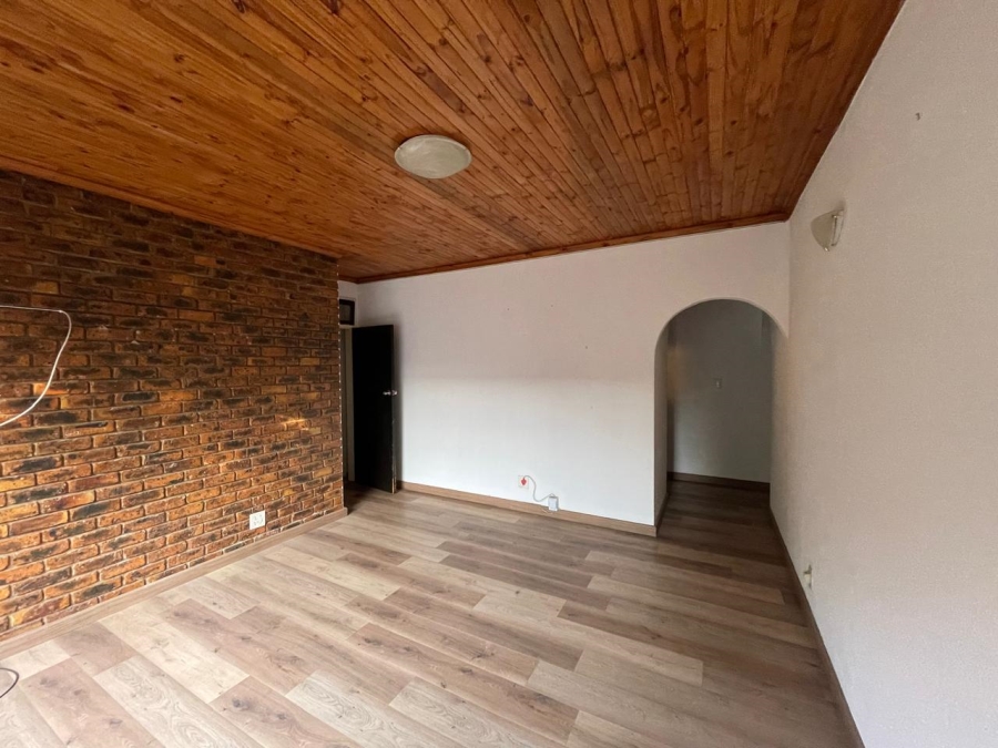 4 Bedroom Property for Sale in Pomona Gauteng