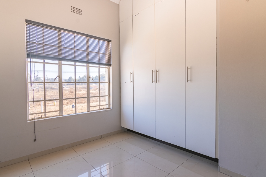 2 Bedroom Property for Sale in Kookrus Gauteng