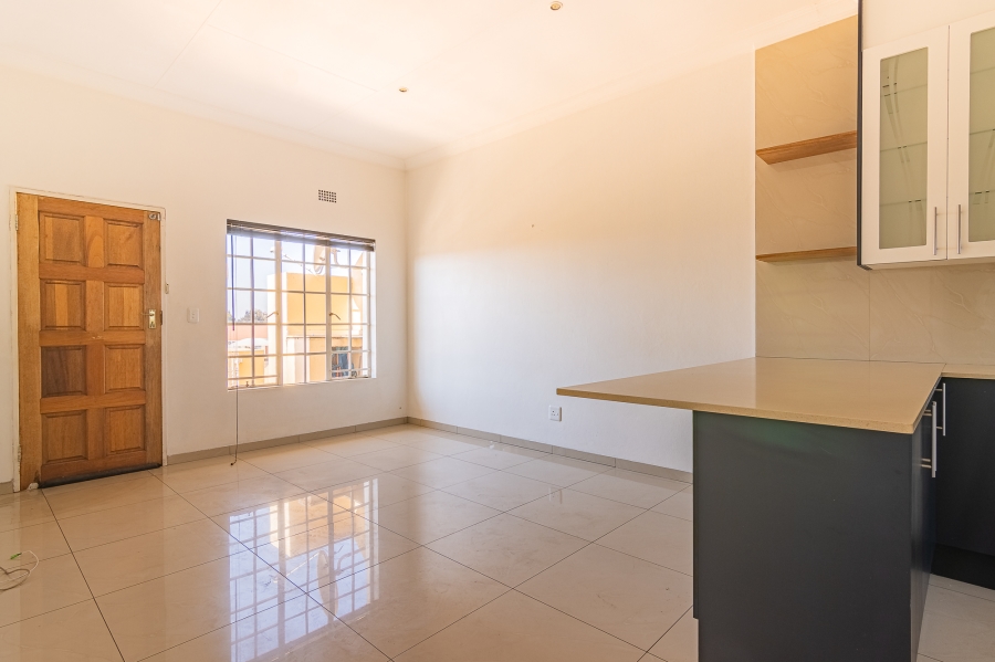 2 Bedroom Property for Sale in Kookrus Gauteng