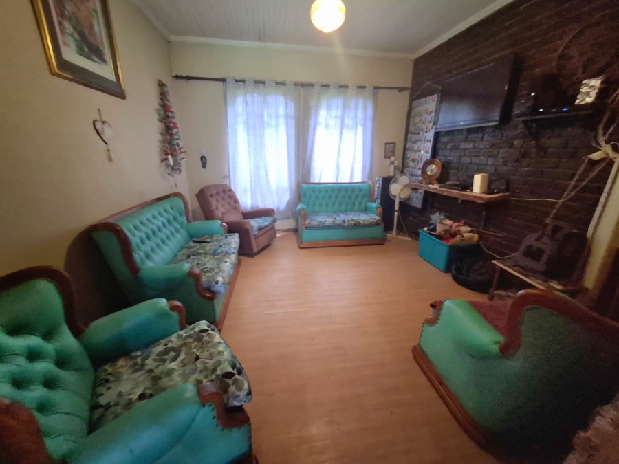 3 Bedroom Property for Sale in Unitas Park Gauteng