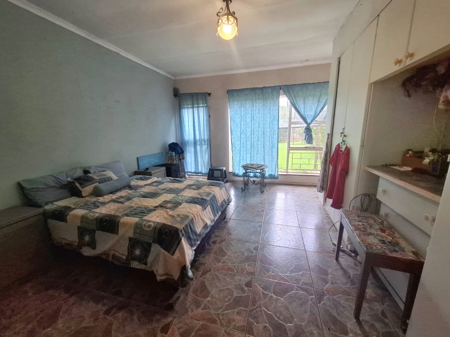 3 Bedroom Property for Sale in Unitas Park Gauteng