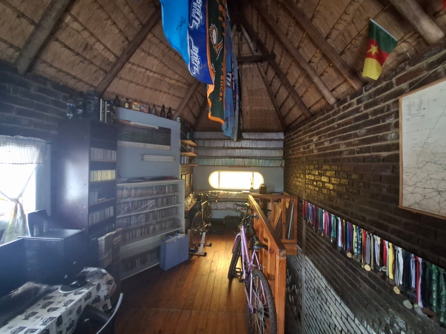 3 Bedroom Property for Sale in Unitas Park Gauteng
