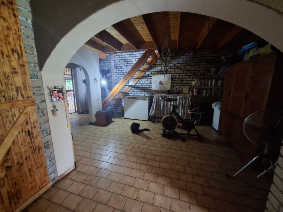 3 Bedroom Property for Sale in Unitas Park Gauteng