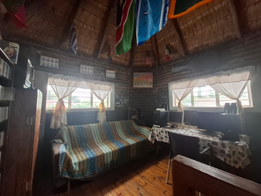 3 Bedroom Property for Sale in Unitas Park Gauteng