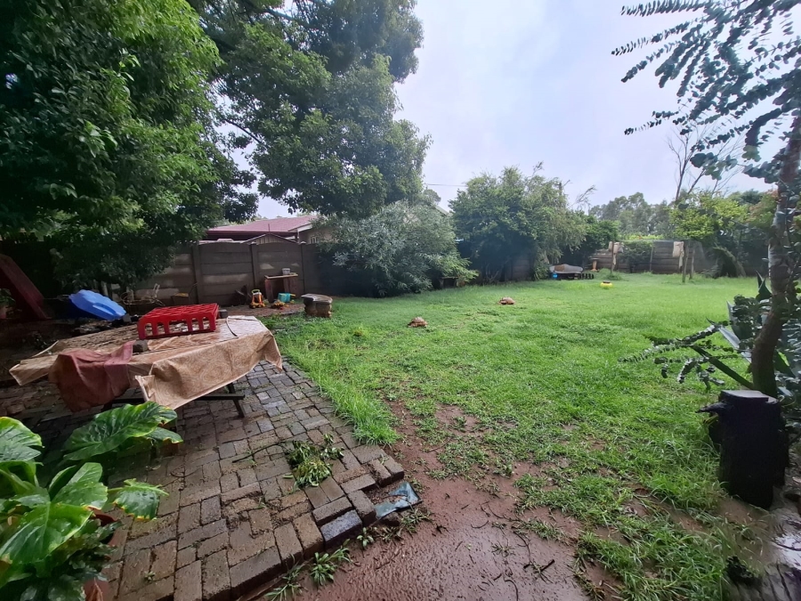 3 Bedroom Property for Sale in Unitas Park Gauteng
