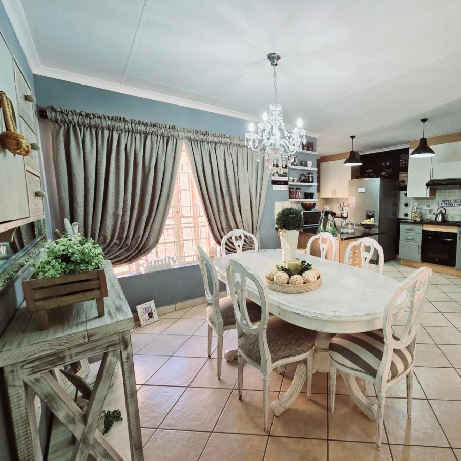 3 Bedroom Property for Sale in Sinoville Gauteng