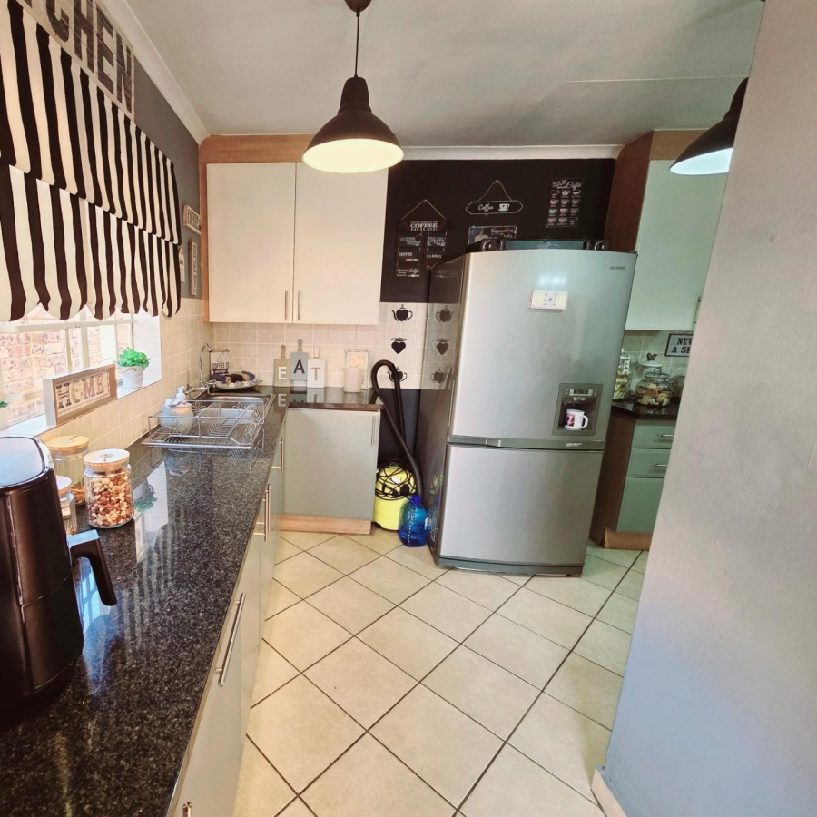 3 Bedroom Property for Sale in Sinoville Gauteng